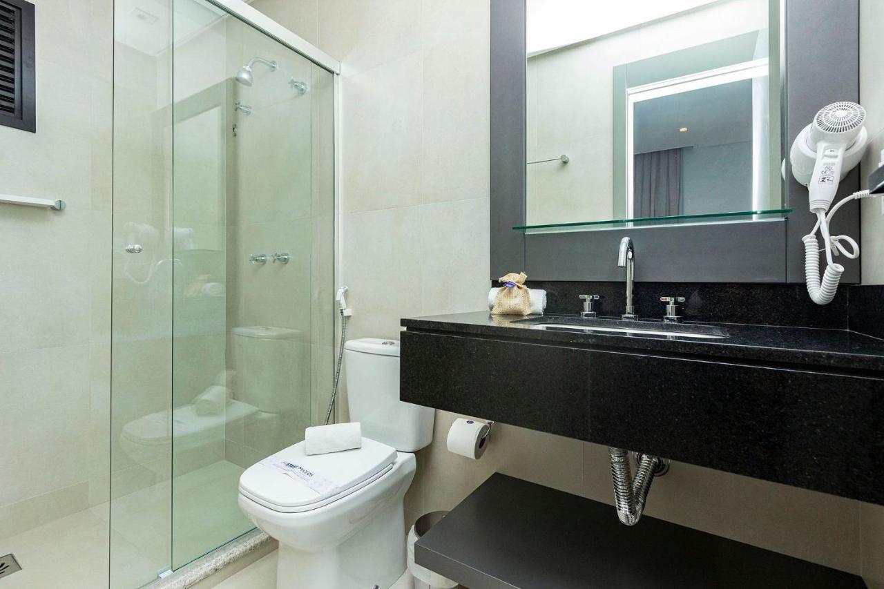 Aion Suites 205 - Lindo Apartamento Com Vista Para O Mar, A 60M Da Praia De Bombinhas, Com Piscina E Academia No Rooftop. Εξωτερικό φωτογραφία